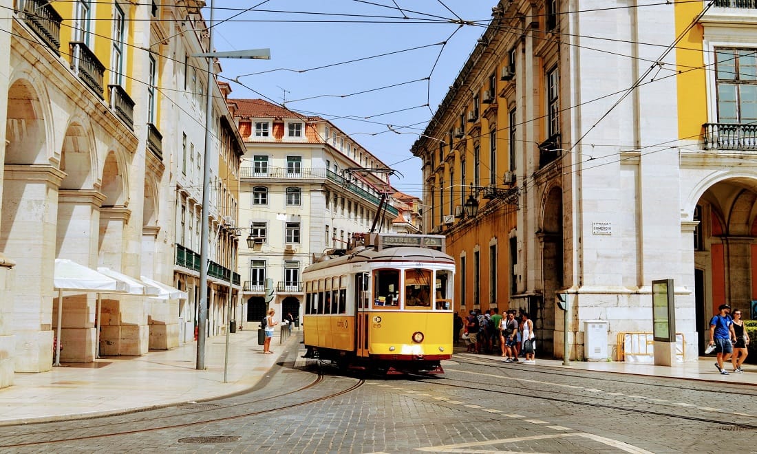 things to do in lisbon Elétrico de Lisboa