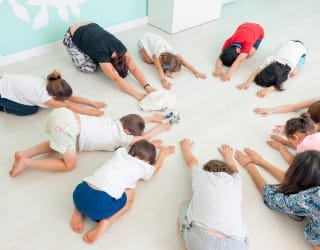 20 Impressionantes Benefícios da Yoga para Crianças