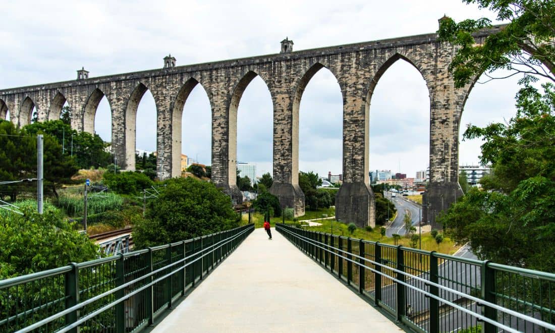 travessia pelo aqueduto das águas livres