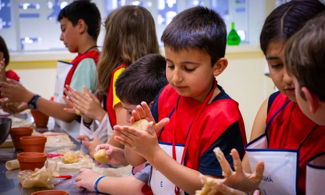 Pavilhão do Conhecimento Férias com Ciência a Cozinha é Um Laboratório confeção de iguarias