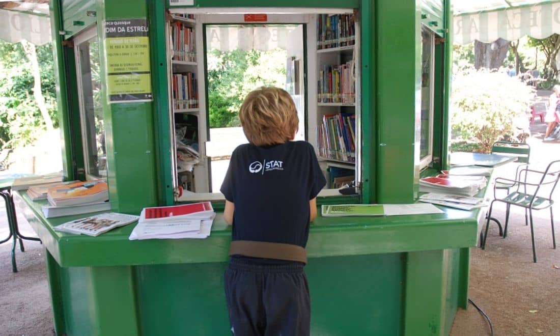 Leitura para crianças escolas atividades biblioteca jardim da estrela