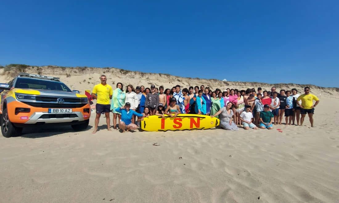 BP segurança infantil carrinhas praia equipa salvamento