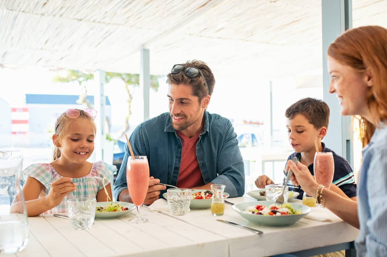 Família a Almoçar 