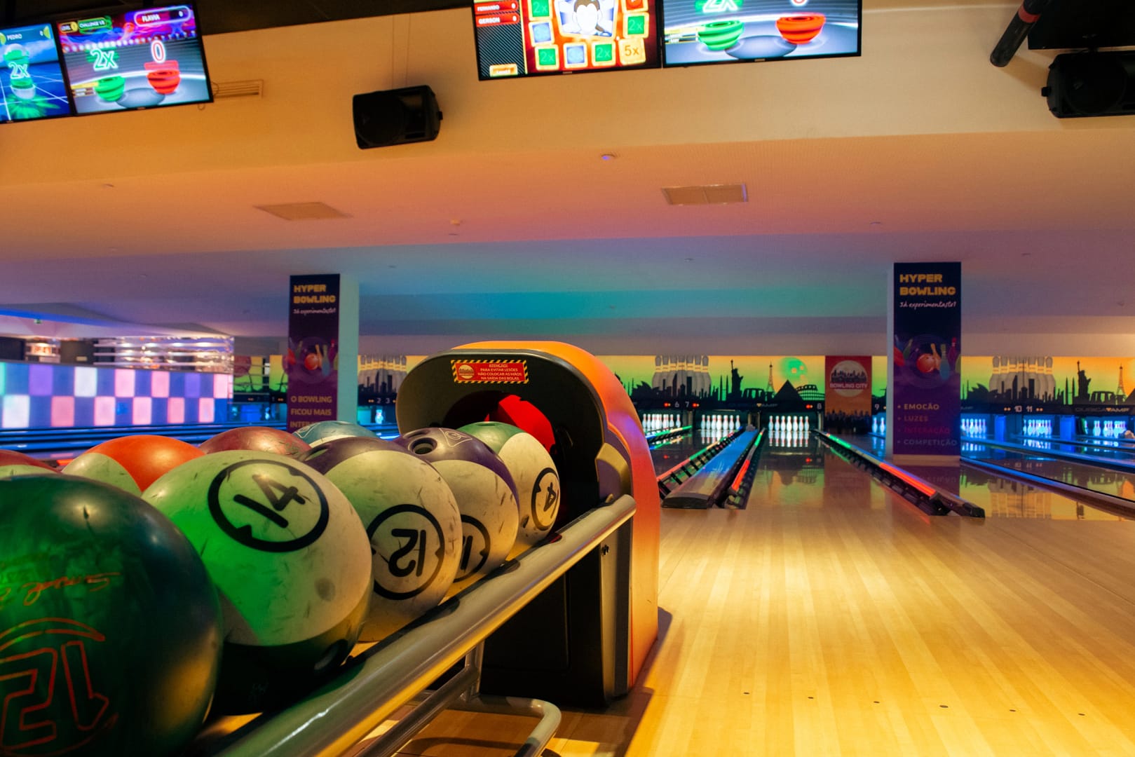 Bowling_City_Mai22_-075-bowling-bolas-de-perfil