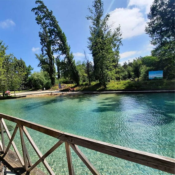 praia fluvial para crianças