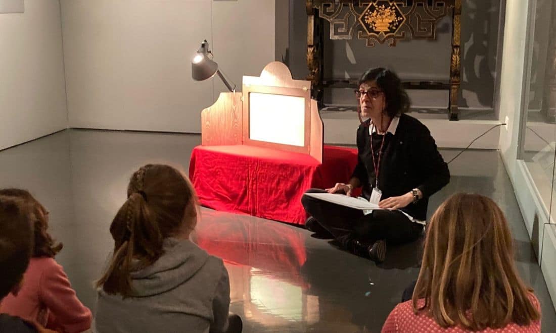 Cultura Santa Casa atividades para crianças e famílias História de um Pássaro em Kamishibai conto com teatro