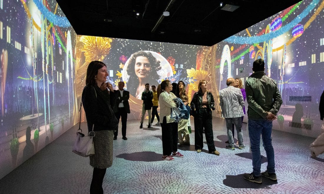 Amália Rodrigues fadista museu Ah Amália escolas crianças famílias